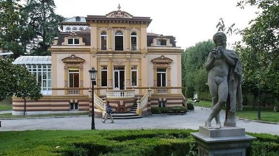Villa Magdalena, hoy convertida en biblioteca.