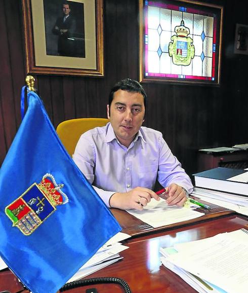 «Estamos gobernando y no vale hablar, sino actuar con hechos»