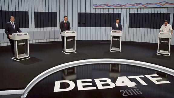 Un momento del debate entre los cuatro candidatos.