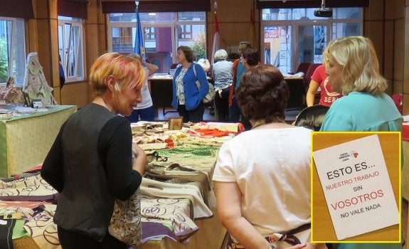 Mercadillo solidario en Candás