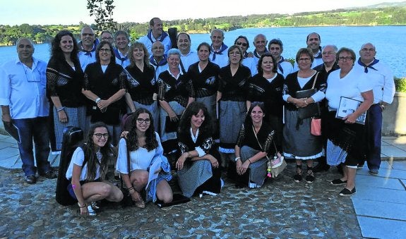 Integrantes del Coro de la Bodega. :: E. C.