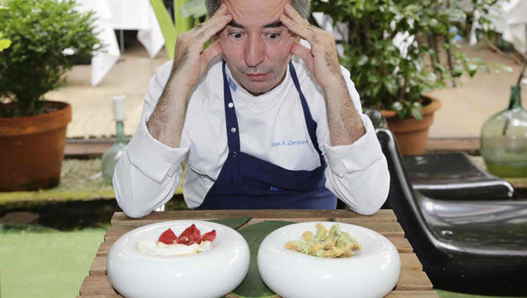 El huevo sin pimientos. Campoviejo está en contra de tapar el sabor con pimientos o con salsa de Cabrales