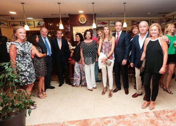 Un momento de la fiesta celebrada anoche. 