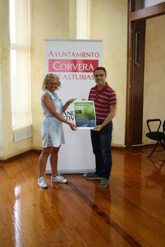 Presentación del cartel del Maratón en el Ayuntamiento. 