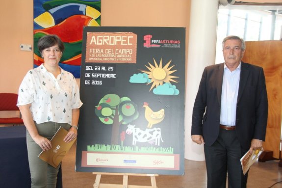 Rosa Urdiales y Álvaro Muñiz, en la presentación. 