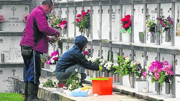 Restricciones en los principales cementerios de Asturias con motivo de Todos los Santos