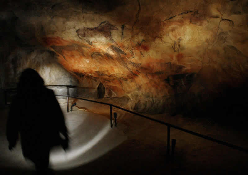 Cueva de Tito Bustillo