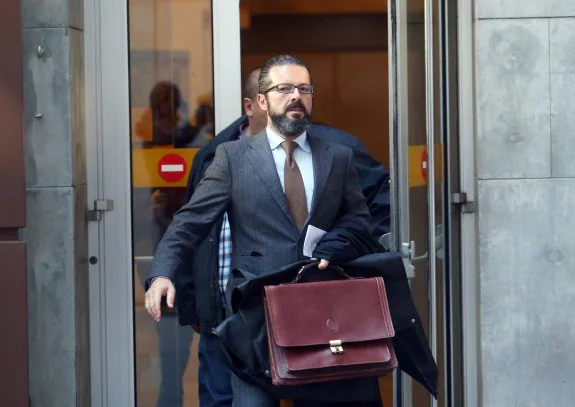 Andrés Bermúdez, abogado de la familia, a su salida de la Audiencia Provincial.