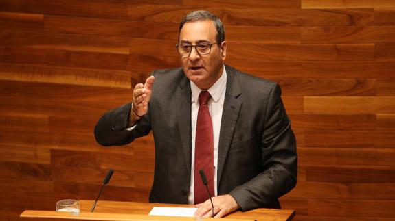 El portavoz del PSOE en el Parlamento asturiano, Fernando Lastra.