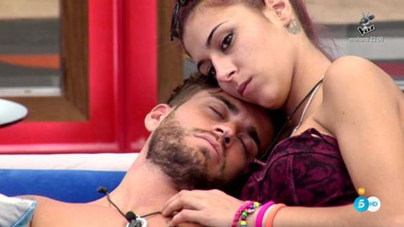 Rodrigo, de Gran Hermano 17, confiesa a Meritxel que no está enamorado de Bea