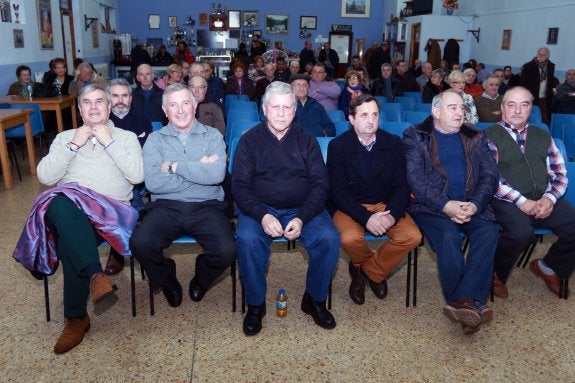 El Che de Cabaños, Jorge Roza, Avelino Fernández, Julio Mallada, Ismael Tomás y Eduardo Noredo. 