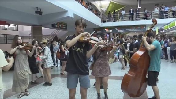 'La Bilirrubina' de la Orquesta de Cámara de Siero que arrasa en Facebook