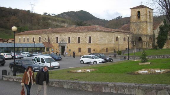 El parador del Monasterio de San Pedro de Villanueva, en Cangas de Onís.