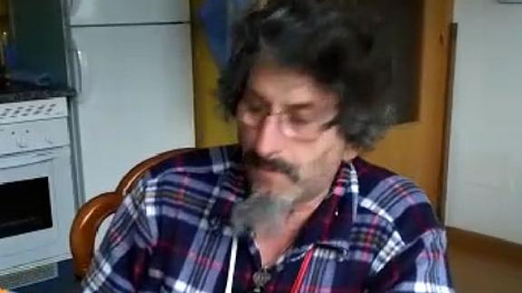 Un vecino de Vegadeo se encuentra un hueso en una caja de cereales