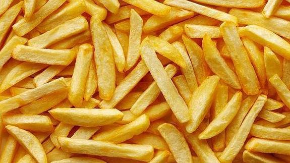 La OCU advierte de una sustancia cancerígena en las patatas fritas