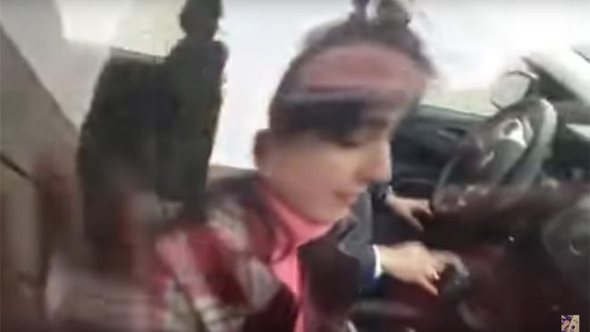 Sorprende a su mujer siéndole infiel y lo retransmite en directo