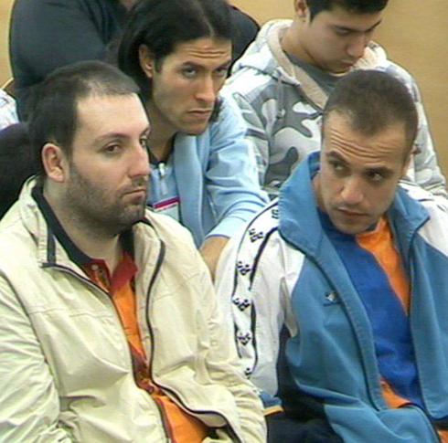 Emilio Suárez Trashorras y Hamid Ahmidan, durante el juicio.