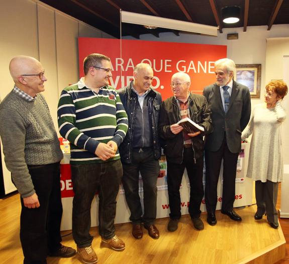 Etelvino Fernández, Diego Valiño, Fernando Agüeria-Cueva, Vicente Sánchez, José Antonio Casanueva y Marisa Fanjul. 