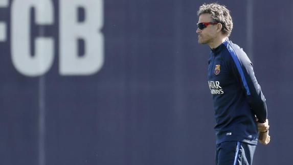 Luis Enrique, durante una sesión de entrenamiento con el F. C. Barcelona. 