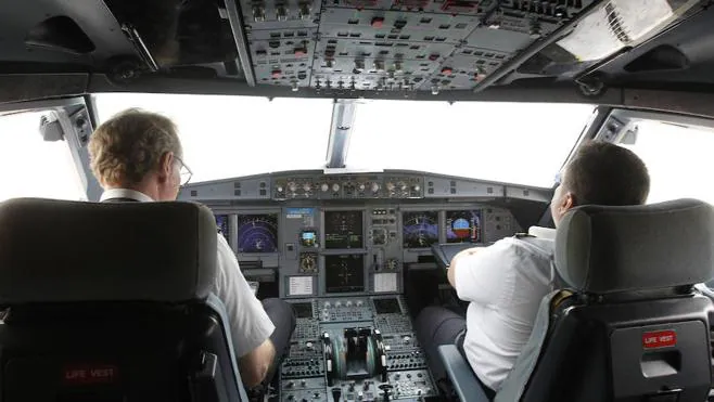 Diez frases que usan los pilotos y pocos pasajeros conocen | El Comercio