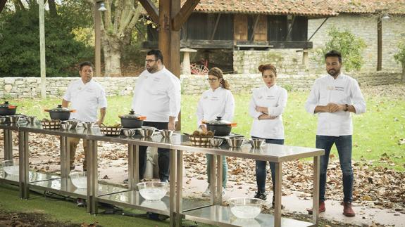 Concursantes de 'Top Chef' en el Museo del Pueblo de Asturias. 