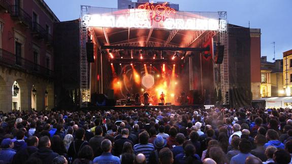 Uno de los conciertos organizados con motivo de la Semana Grande de Gijón.