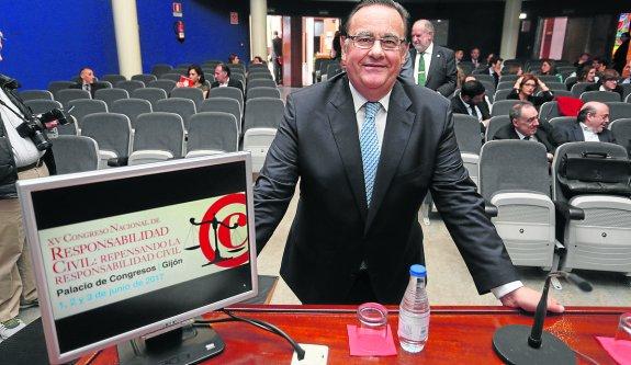 Fernando Pantaleón Prieto, ayer, durante la inauguración de las jornadas en el recinto ferial. 