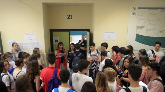 Uno de cada diez alumnos asturianos sacó un nueve o más nota en la EBAU