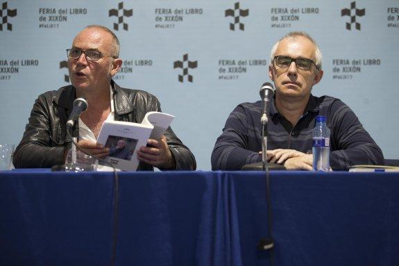 Xuan Bello y Antón García, durante la presentación. 