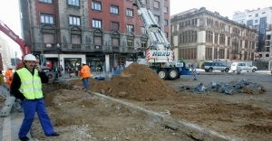 Estado actual de la plaza del Parchís, pendiente del inicio de las obras de reurbanización, que se completarán antes de fin de año. ::                             J. PAÑEDA