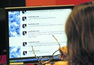 Captura de Twitter con la frase de la polémica, que anoche ya no podían visualizarse, ya que la joven suprimió su cuenta en Twitter. ::
J. SIMAL