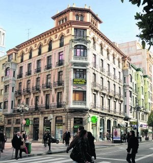 El edificio es obra de De la Guardia. ::
JESÚS DÍAZ
