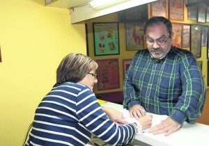 Jenaro Soto presentando su candidatura a presidir de nuevo la Sociedad de Festejos polesa. ::                             PABLO NOSTI
