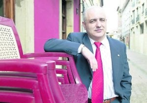 El presidente de la Sociedad de Festejos de Pola, Manuel Freije, en una imagen de archivo. ::                             PABLO NOSTI