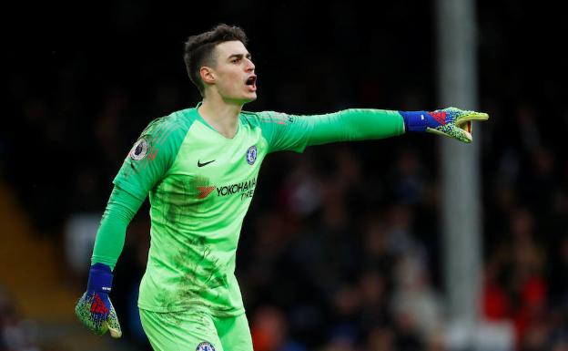 Kepa da indicaciones a sus compañeros en el duelo de este domingo.