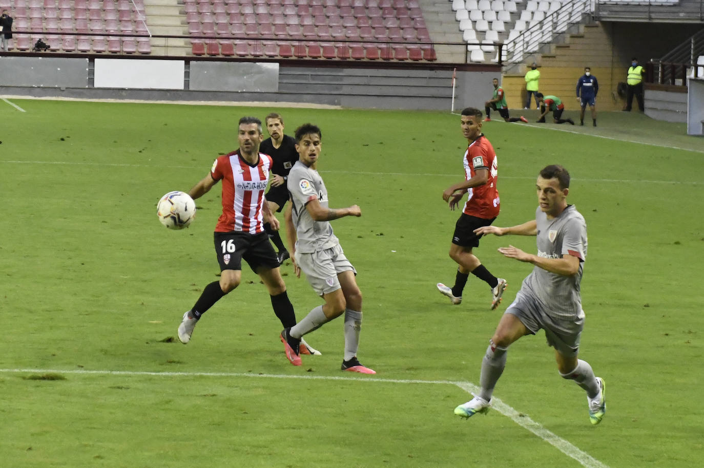 Fotos: Las mejores imágenes del partido entre el Logroñes y el Athletic