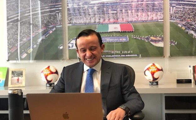 Mikel Arriola, en su despacho de la Liga Mexicana.
