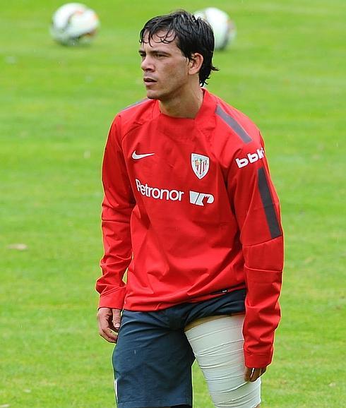 Guarrotxena, durante un entrenamiento con el Athletic en pretemporada. 