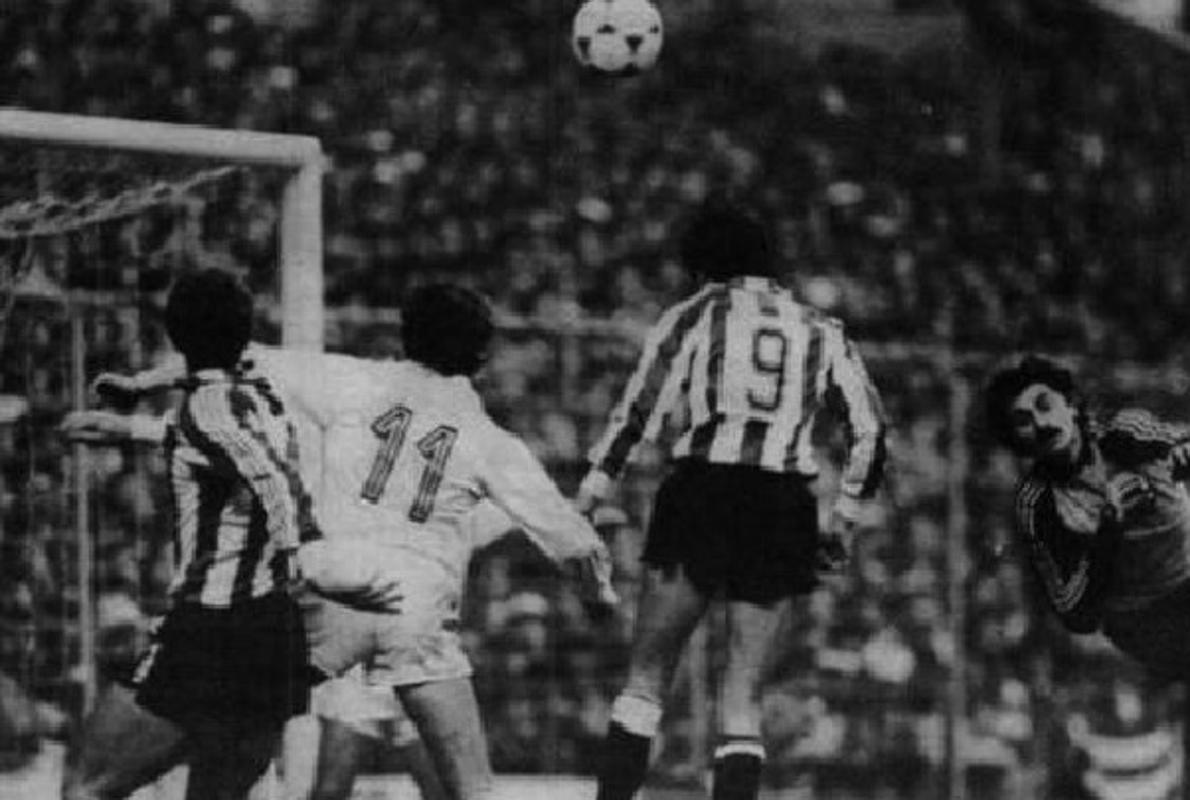 La victoria ante el Real Madrid dio alas a los rojiblancos para conquistar el título de la Liga en 1984. A falta de dos minutos, Dani mantuvo intactas las ilusiones.