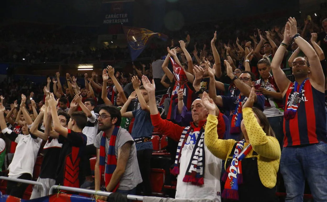 El Buesa Arena, que acogerá el tercer partido de la serie, en un encuentro ante el Real Madrid. 