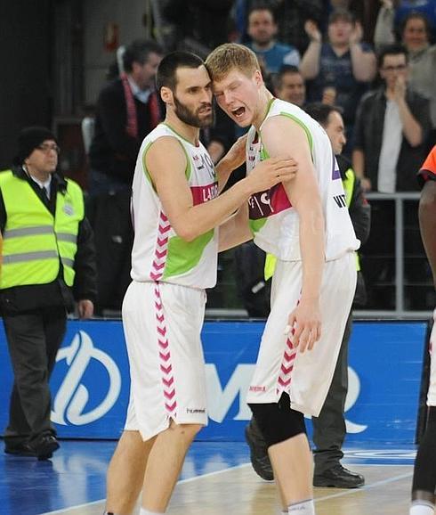 Bertans y San Emeterio, dos piezas con las que Perasovic no podrá contar. 