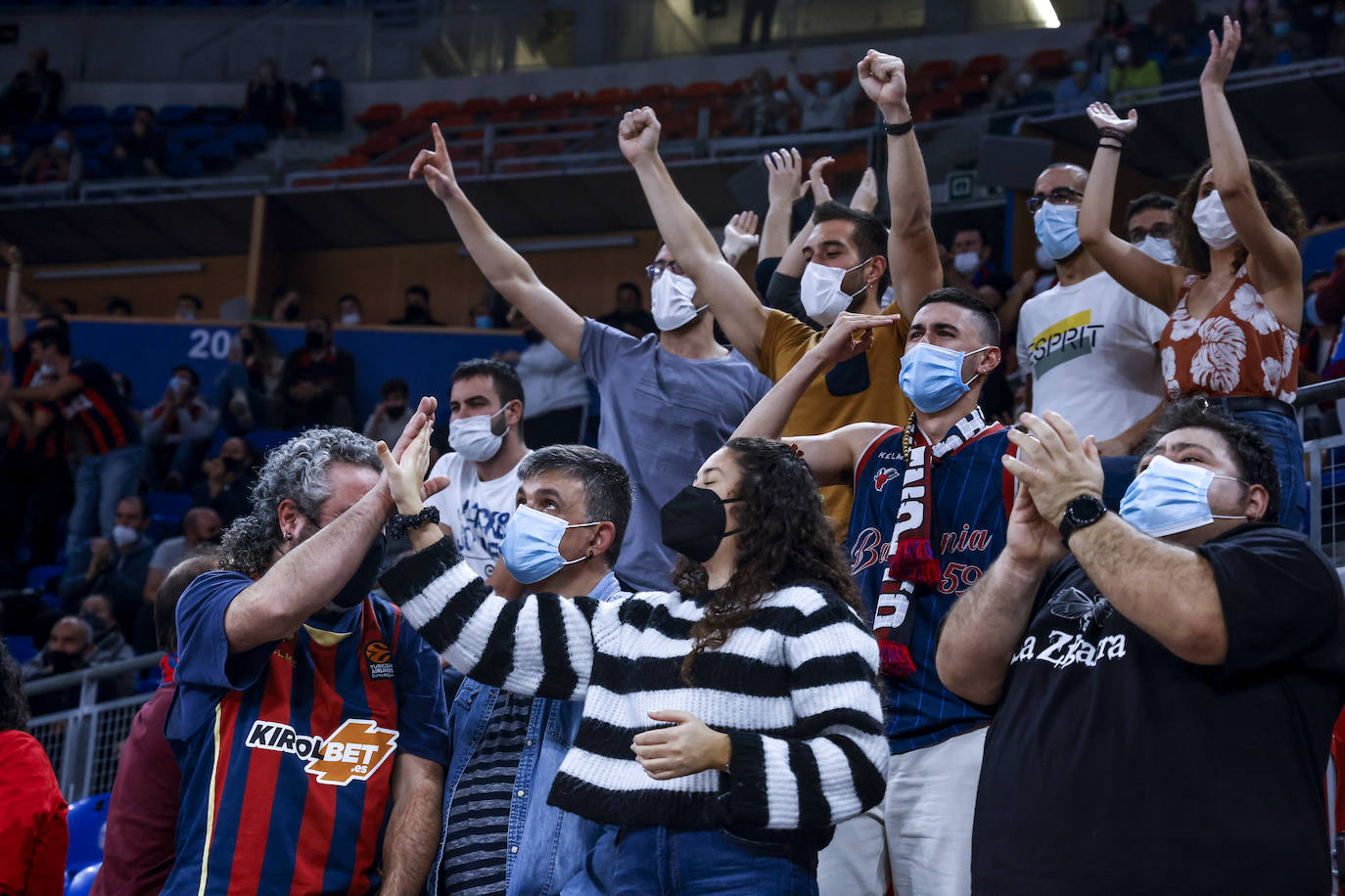 Fotos: Las mejores imágenes del Baskonia-Bilbao Basket
