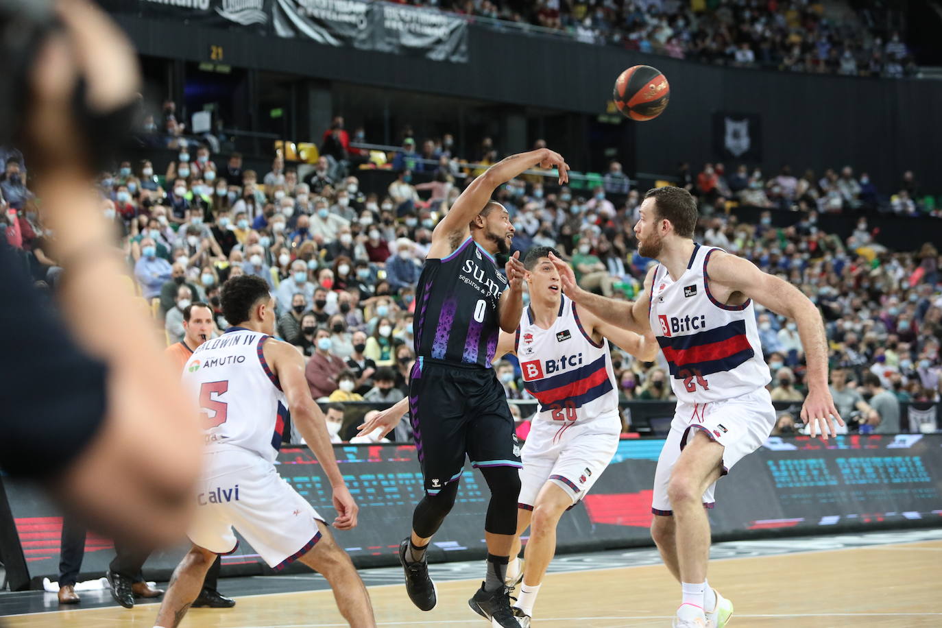 Fotos: Las imágenes del Bilbao Basket - Baskonia