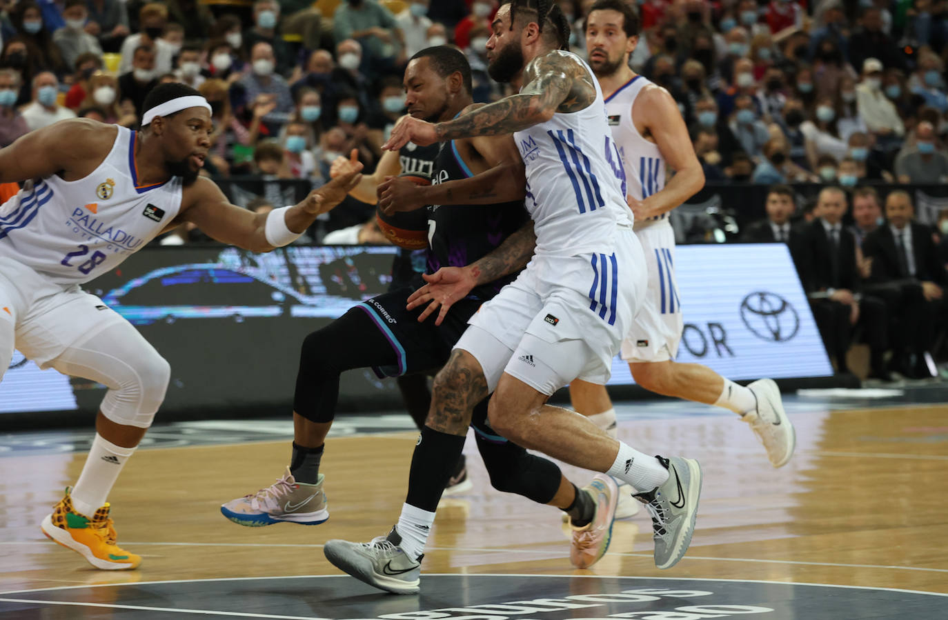 Fotos: Bilbao Basket-Real Madrid, en imágenes