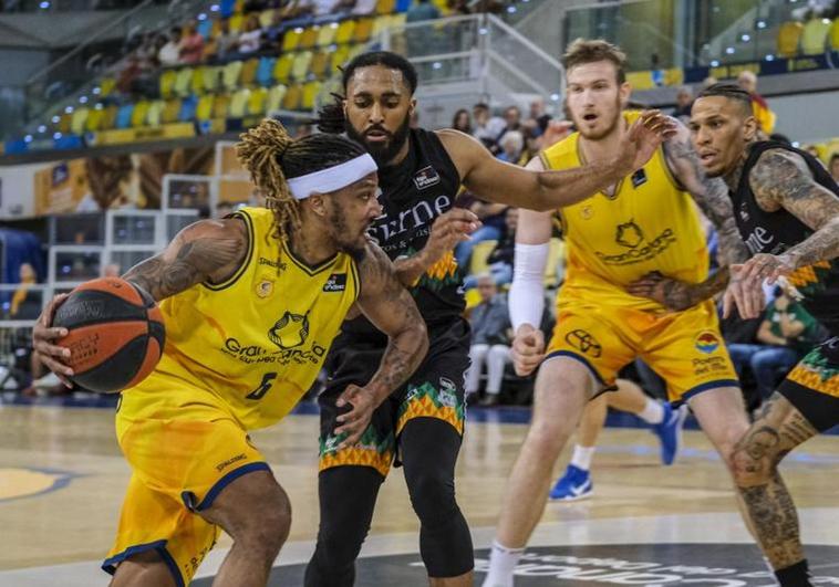 Ponsarnau, «sorprendido por todos los errores» de su equipo en Gran Canaria