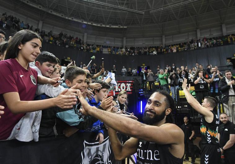 El Surne se marca como reto acabar primero de grupo en la FIBA Europe Cup