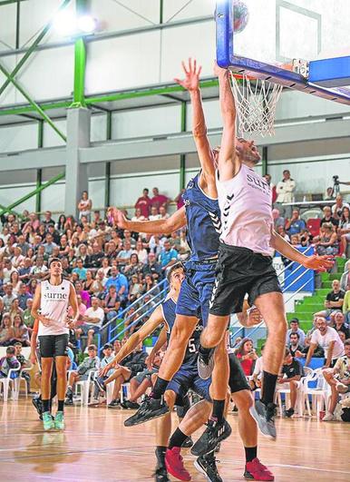 El Bilbao Basket se presenta con una sonrisa