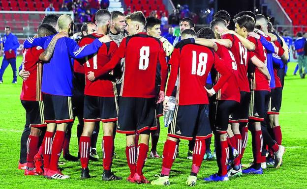 La plantilla del equipo rojillo quiere cerrar filas y preparar de la mejor posible los enfrentamientos que arrancan el próximo fin de semana. 