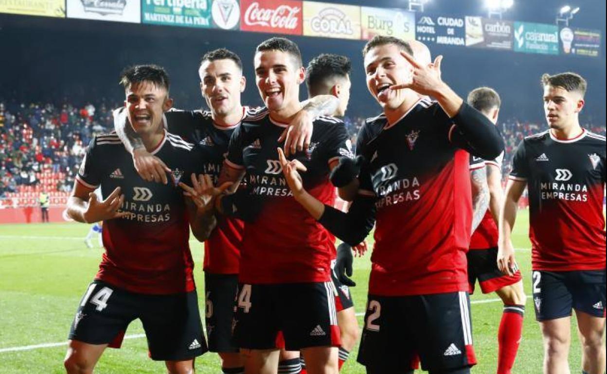 El equipo jabato rompió la dinámica de cinco partidos consecutivos sin ganar y logró su cuarto triunfo en Anduva en 11 partidos. 