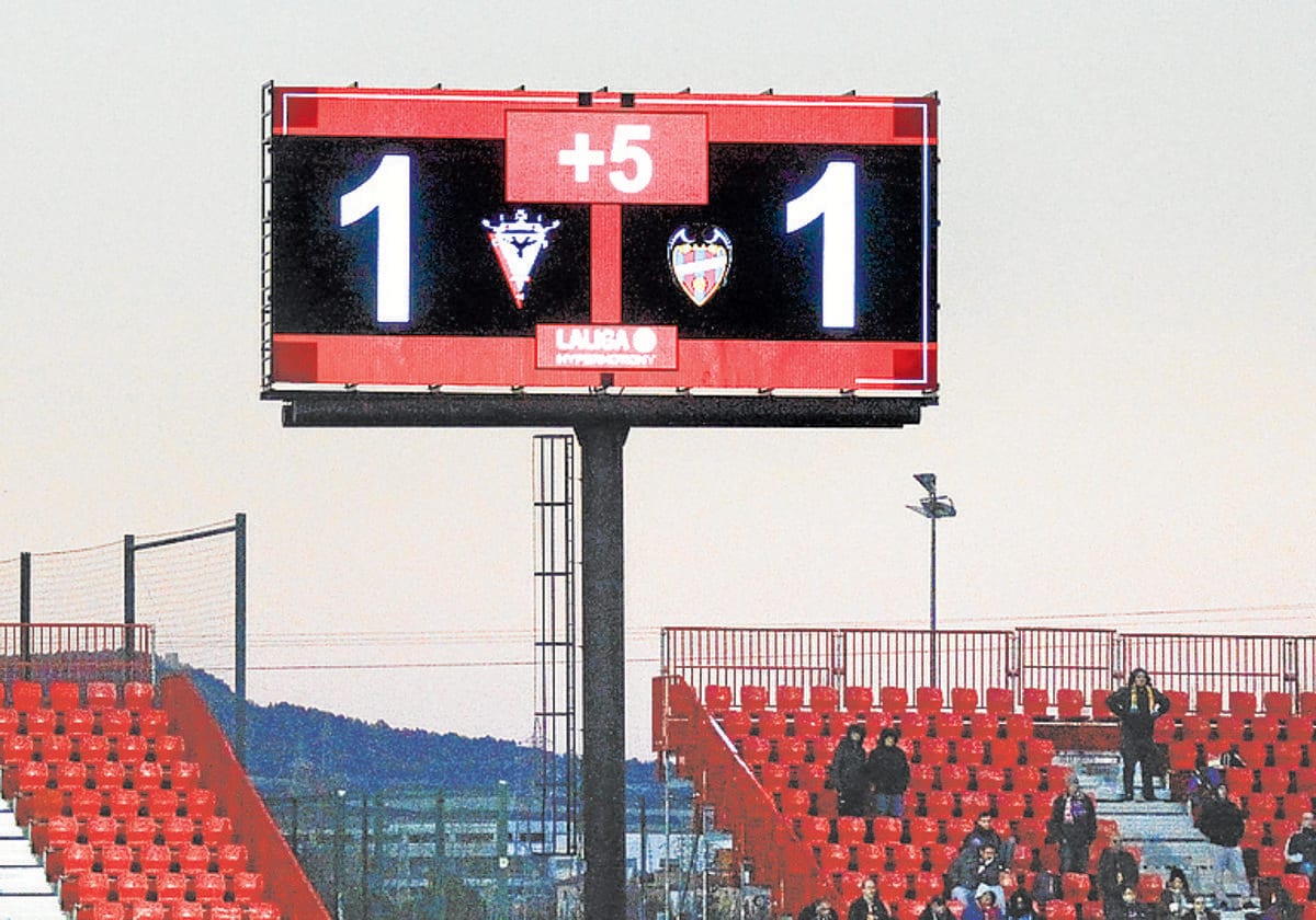 El Mirandés igualó a un gol con el Levante en el tercer empate consecutivo de los rojillos.